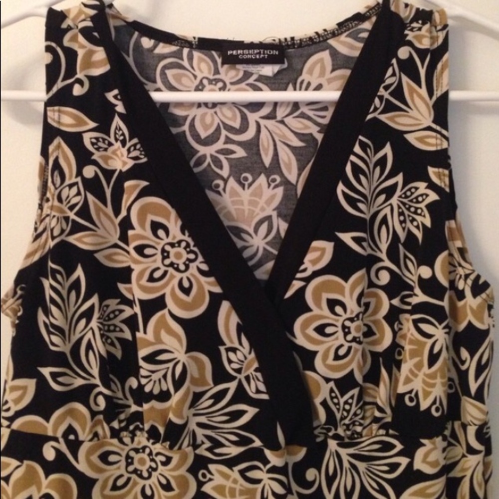 Blouse - Picture 2 of 2